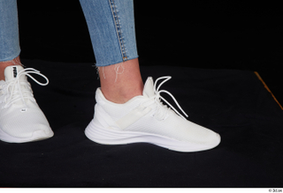 Vinna Reed foot shoes sports white sneakers 0009.jpg